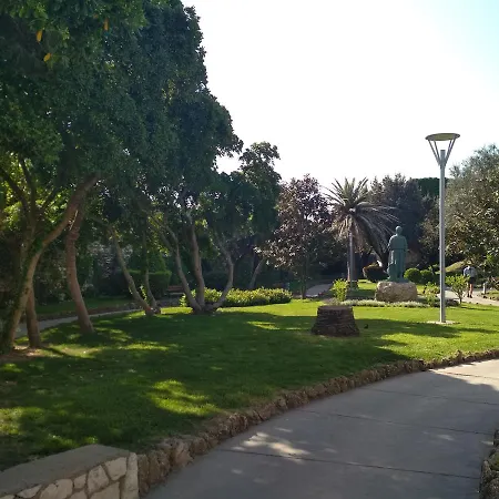 Old Town Rab Alojamento de Acomodação e Pequeno-almoço Rab Town