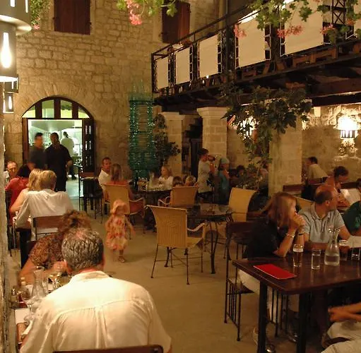 Old Town Rab Couette-café Rab Town