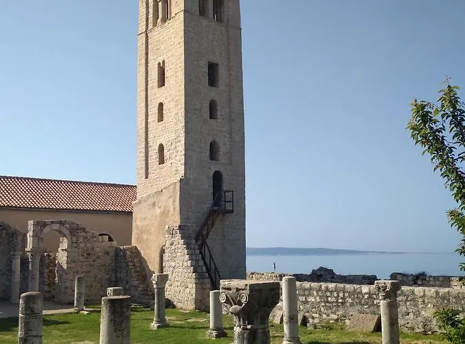 Old Town Rab Couette-café 3*