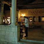 Old Town Rab 住宿加早餐酒店 3*