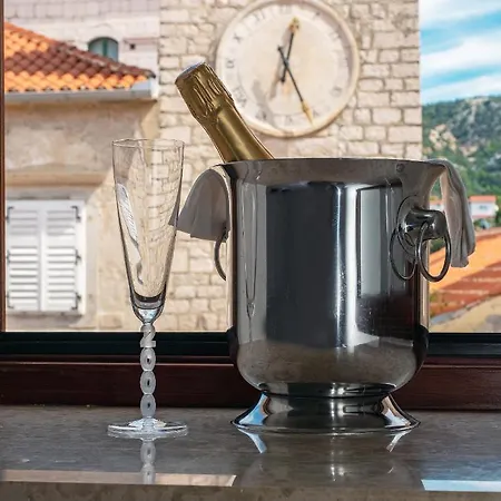 Old Town Rab Bed & Breakfast