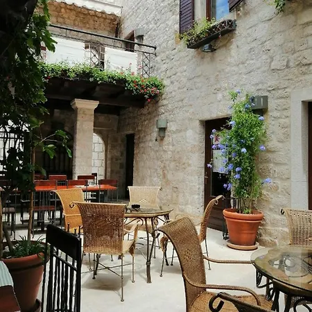 B&B Rooms Old Town Rab Bed & Breakfast
