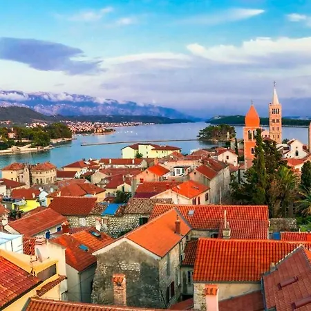 Bed & Breakfast Old Town Rab 3*