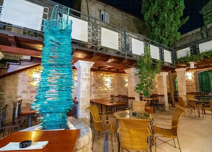 Oda ve Kahvaltı Old Town Rab 3*