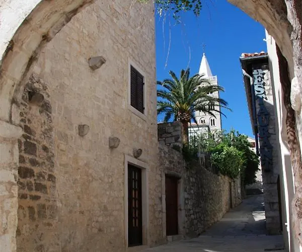 Old Town Rab 3*